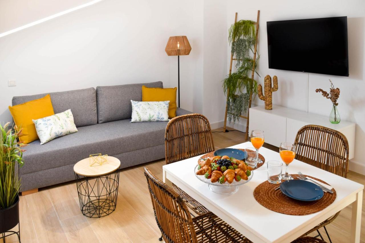 Holidays2Malaga Trinidad Renovated 1 Bedroom Penthouse Close To City Center Luaran gambar